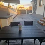 Family House Бургас
